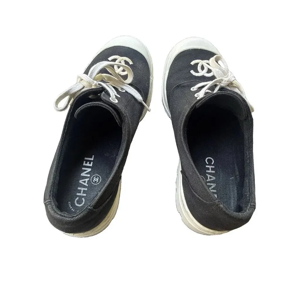 CHANEL authentic cc